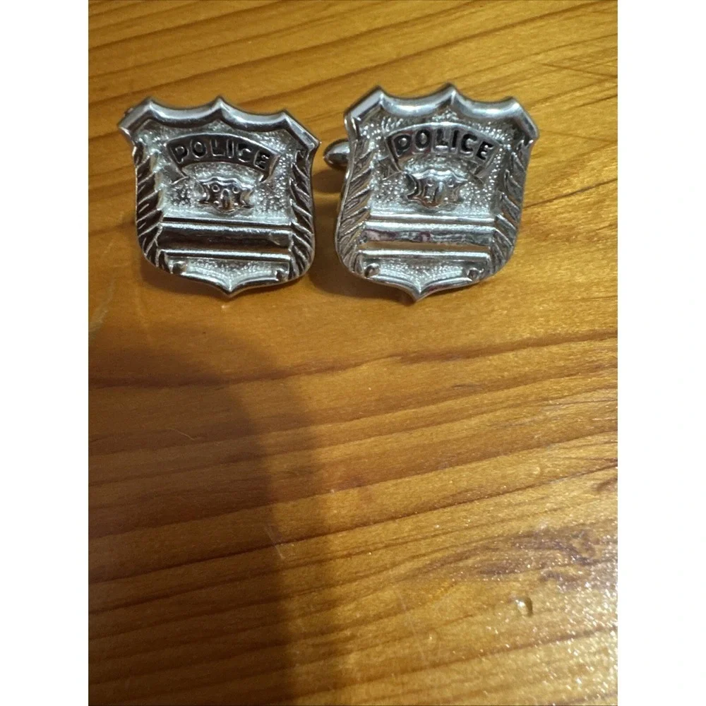 Vintage Swank Police Badge Cuffs Links Silver Tone